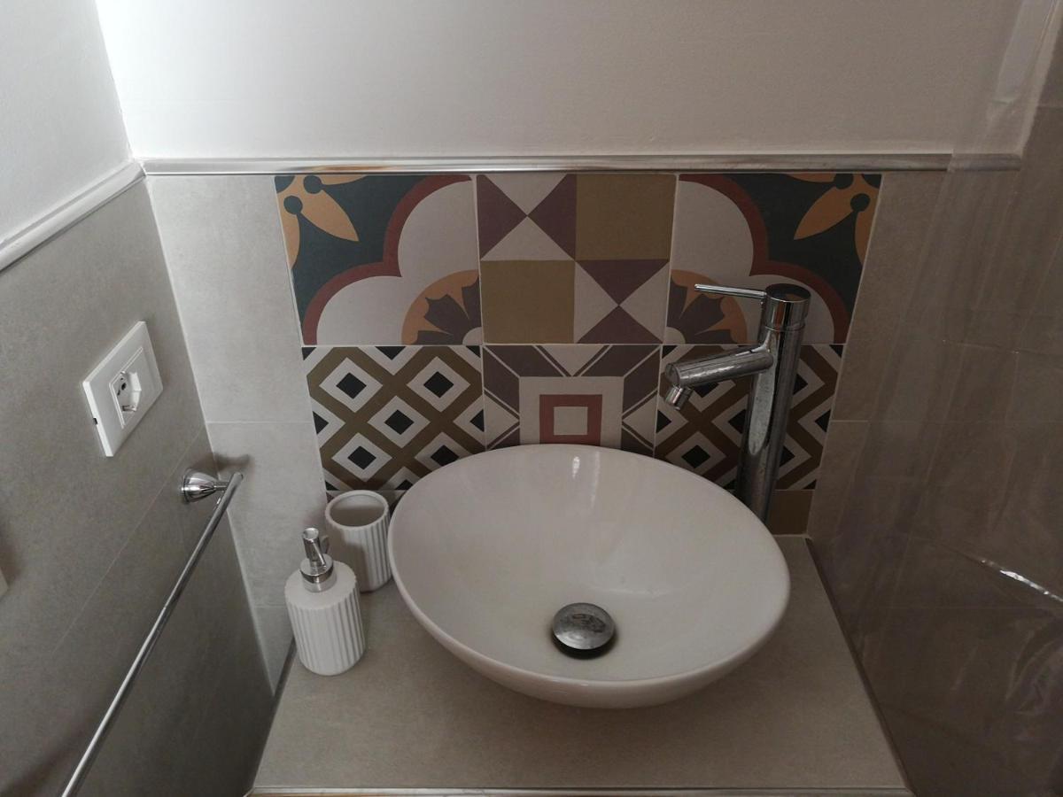 パレルモCasa Cariniアパートメント エクステリア 写真